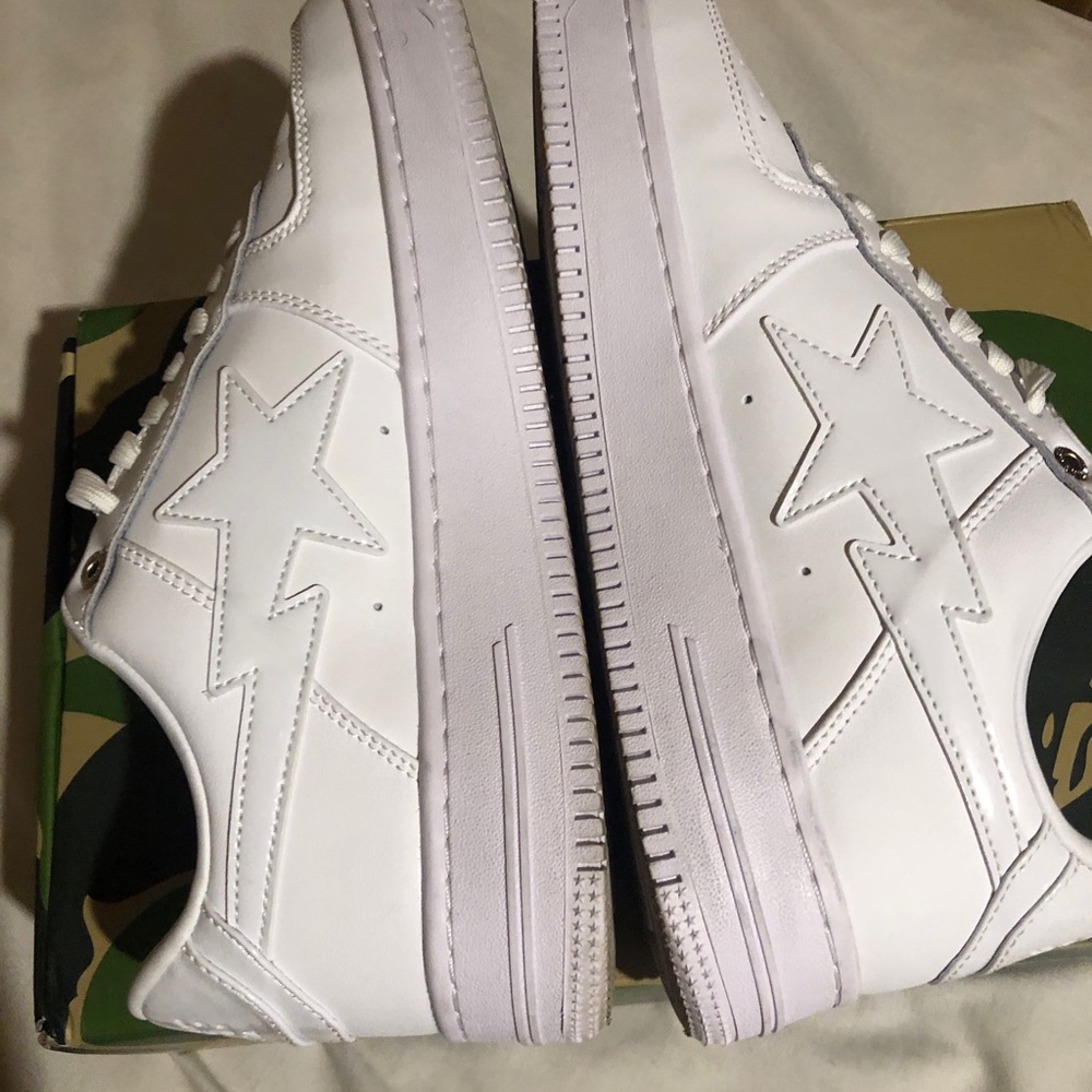 White Bapesta, Size 10.5 worn slightly, with original box and accessories